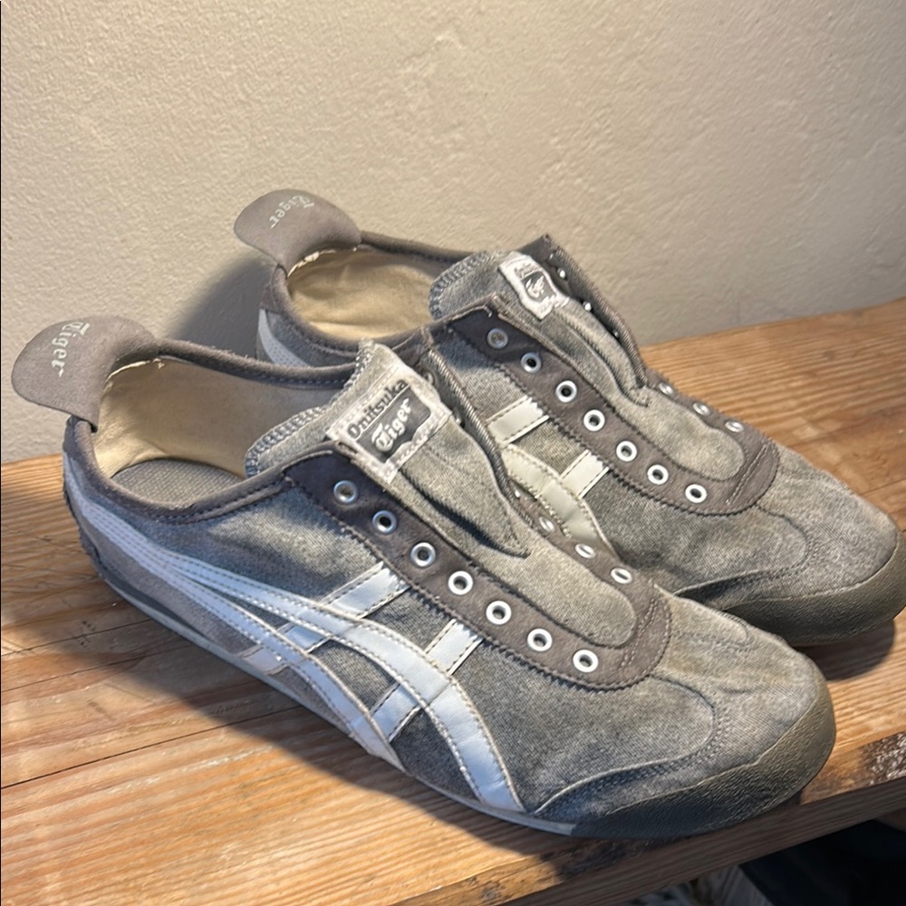 Onitsuka Tiger by Asics Men's Gray Sneakers